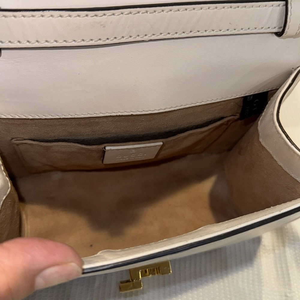 Authentic Gucci Sylvie small bag - Picture 5 of 16